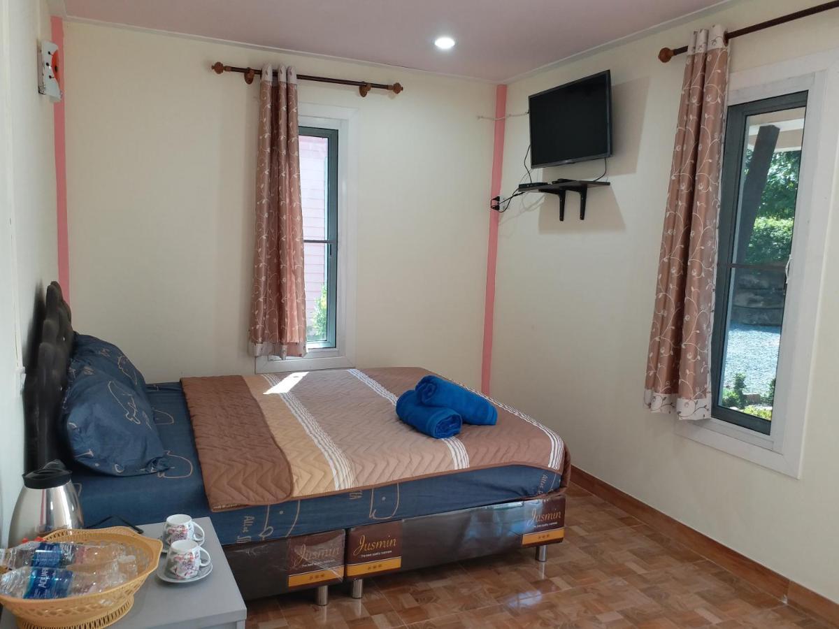 Hotel Baan Hin Sai Suay Nong Sarai Exteriér fotografie